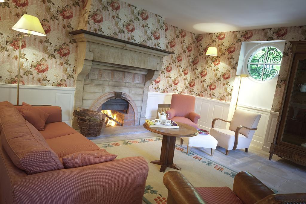 Maison D'Hotes L'Escale Bains les Bains Bagian luar foto