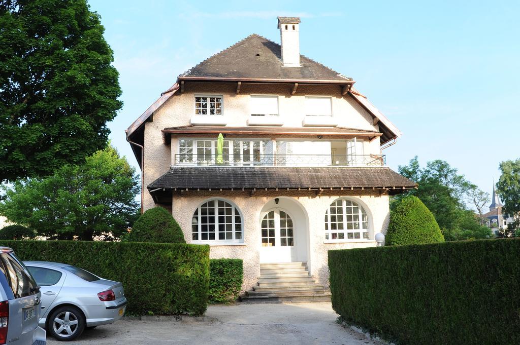 Maison D'Hotes L'Escale Bains les Bains Bagian luar foto