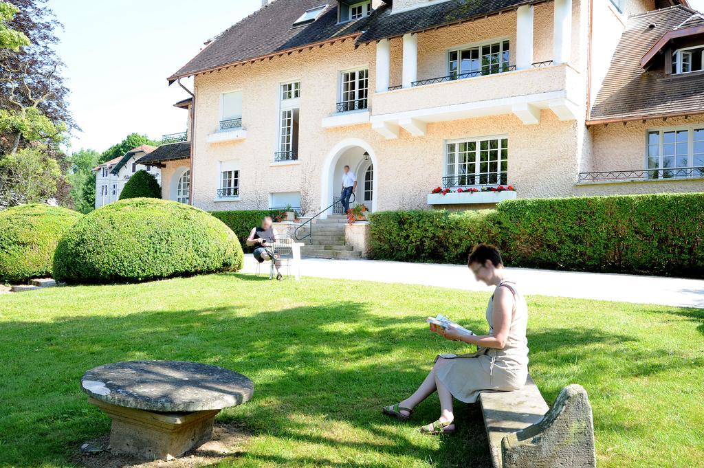 Maison D'Hotes L'Escale Bains les Bains Bagian luar foto