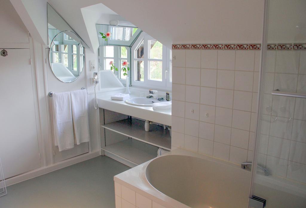 Maison D'Hotes L'Escale Bains les Bains Bagian luar foto