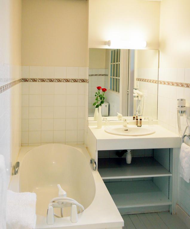 Maison D'Hotes L'Escale Bains les Bains Bagian luar foto