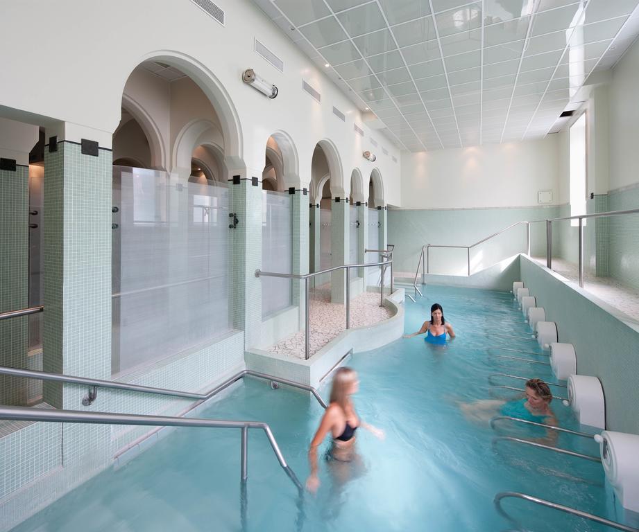 Maison D'Hotes L'Escale Bains les Bains Bagian luar foto